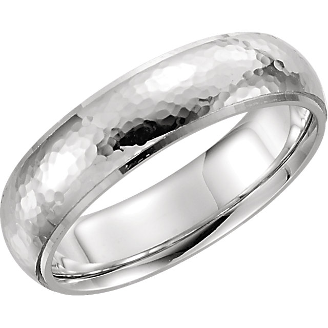 Comfort-Fit Band With Hammer Finish